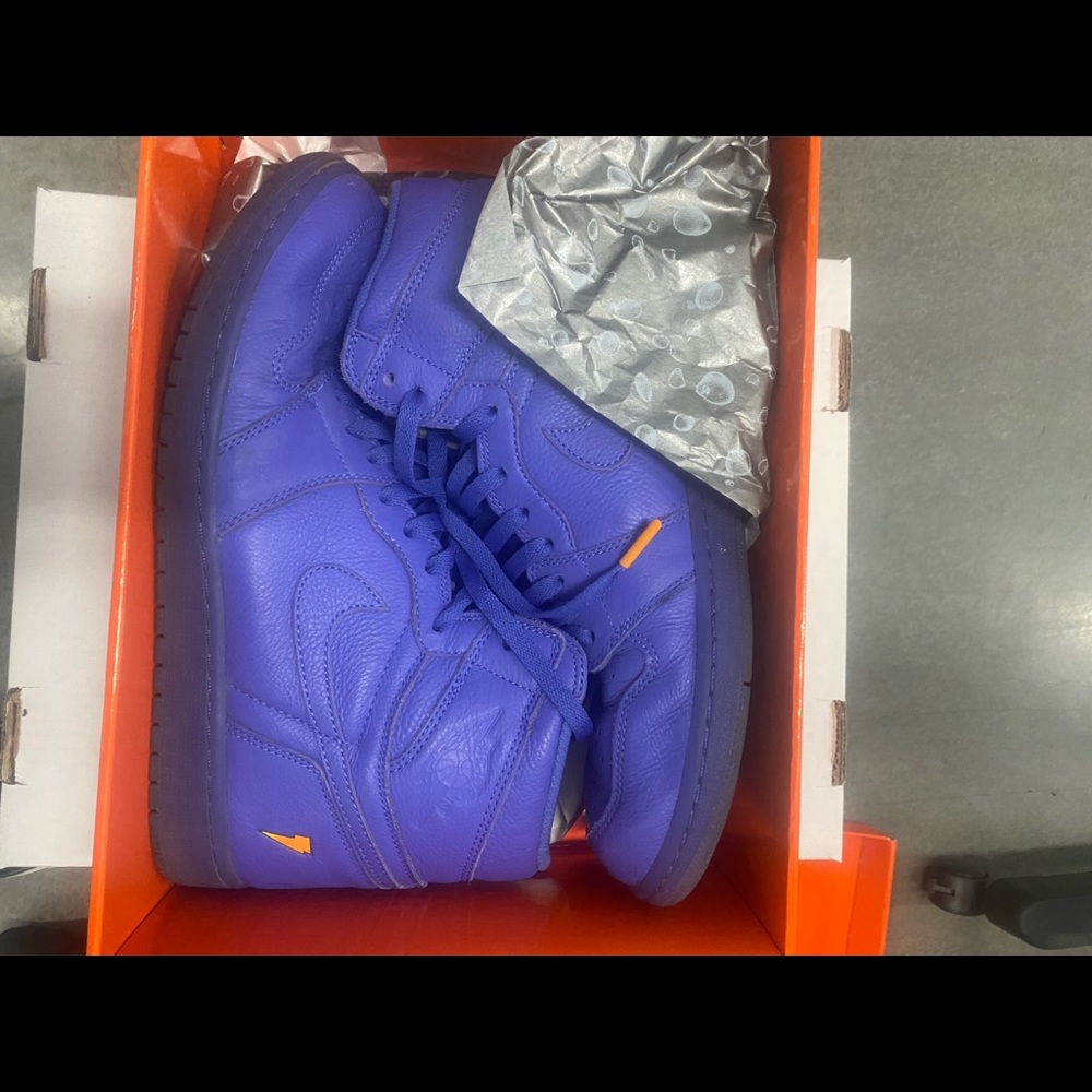 Jordan OG Retro 1 “Violet Rush” | Size: 11.5